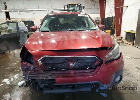 2018 Subaru Outback 2.5I Premium из США, поврежденный, VIN 4S4BSACC2J3250138